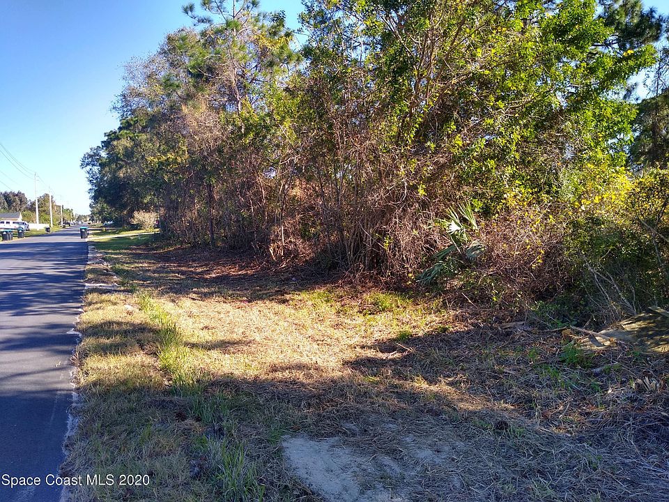 2nd image of 990 Brickell St SE