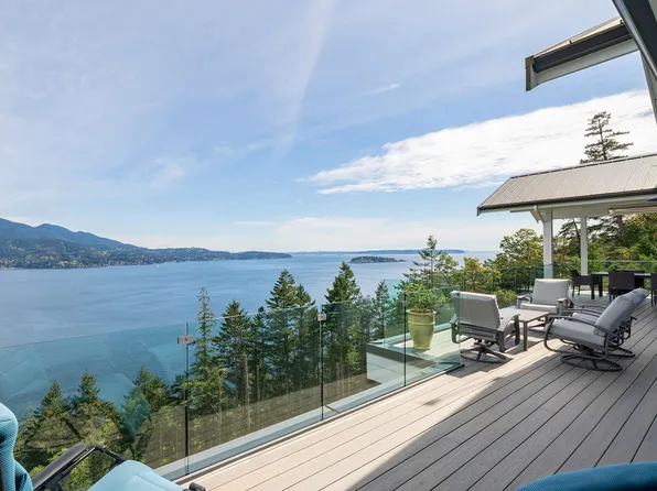 743 Channelview Dr, Bowen Island, BC V0N 1G1