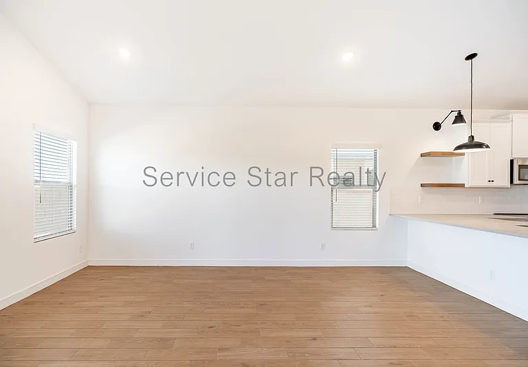 16635 N Lunar St — Photo 6