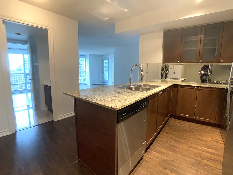 761 Bay St #2112 — Photo 3
