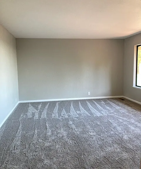 506 Skyline Dr — Photo 6