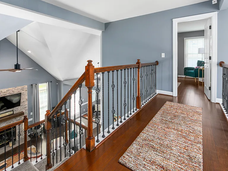 305 Lucas Park Dr — Photo 29
