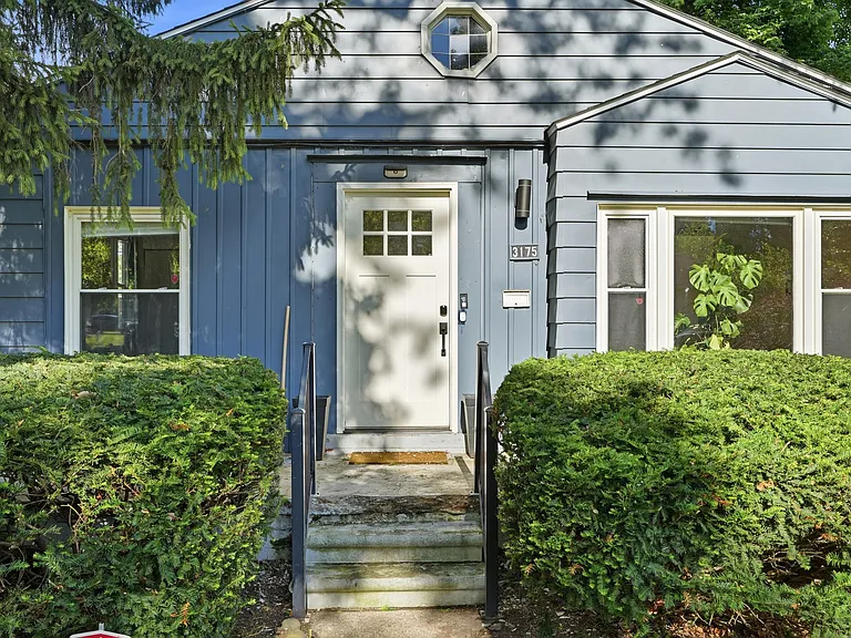 3175 McDowell St — Photo 1