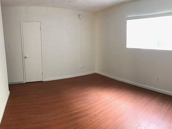 5th image of 5853 Gregory Ave APT 1