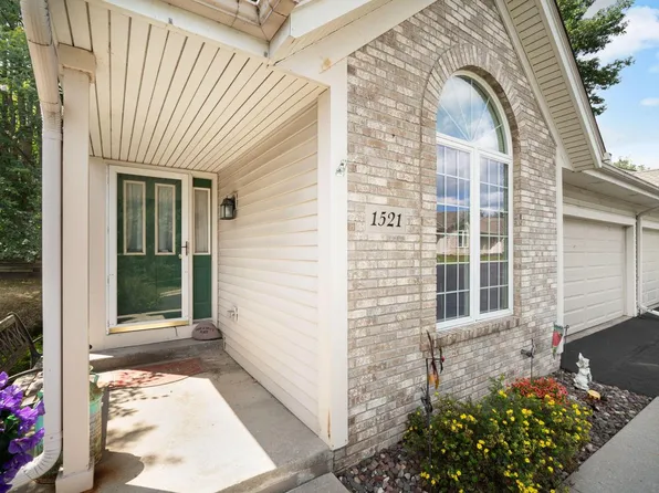 1521 Quietwood LANE #1A, West Bend, WI 53090