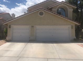 2517 Goldenmoon St, Las Vegas, NV 89108