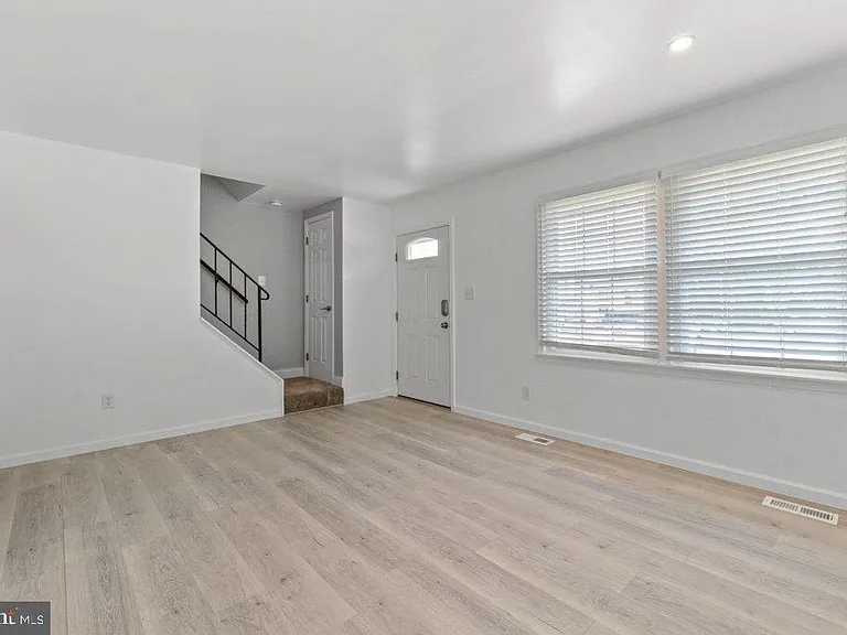 322 Harlan Sq #A-2 — Photo 4