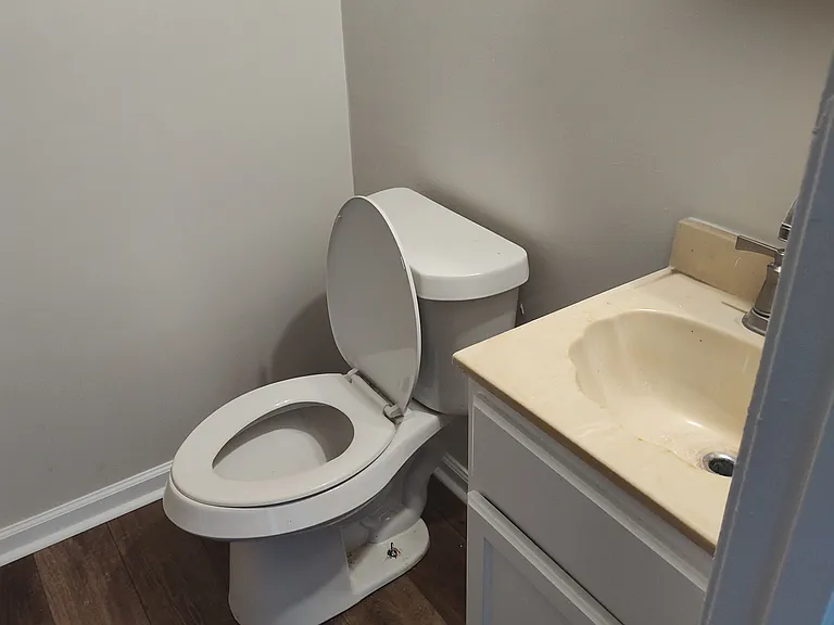 201 Carla Dr — Photo 4