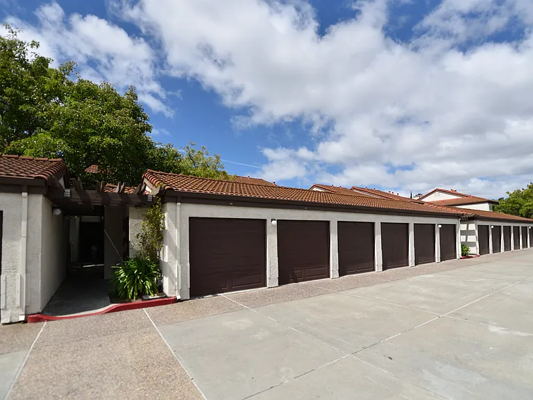 21314 Gary Dr #105 — Photo 18