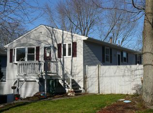 3 Minoru St, Smithfield, RI 02917