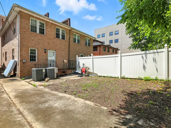 42-19 214th Place image 41 of 44