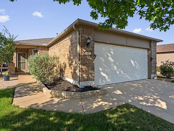 2nd image of 600 Salado Creek Ln