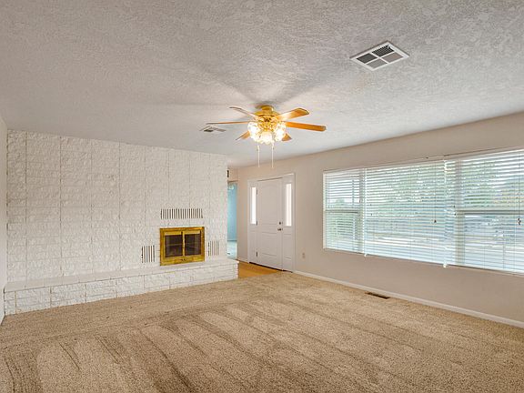 3rd image of 316 W Diagonal St