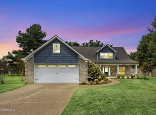 8247 Montrose Dr, Olive Branch, MS 38654