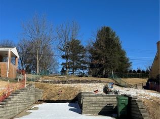 845 Corbett Dr, Pittsburgh, PA 15234