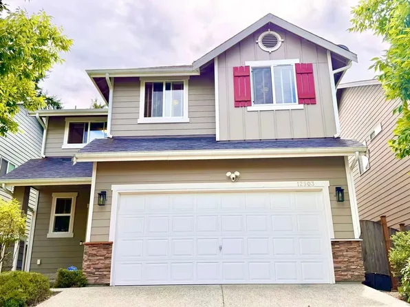 12903 NE 197th Pl, Woodinville, WA 98072