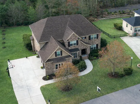 312 Karpen Ln, Cary, NC 27519