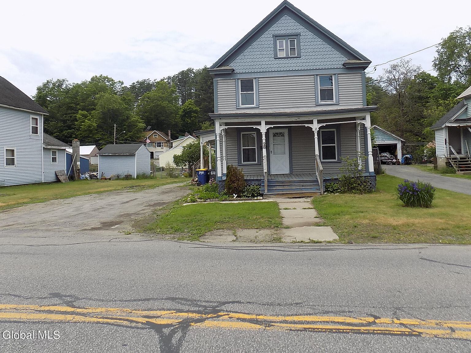 28 Horicon Avenue, Warrensburg, NY 12885 Zillow