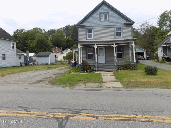 28 Horicon Avenue, Warrensburg, NY 12885