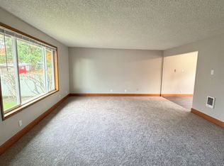 3281 SE Maple St, Portland, OR 97267