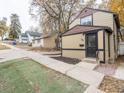 909 N Walts Ave, Sioux Falls, SD, 57104