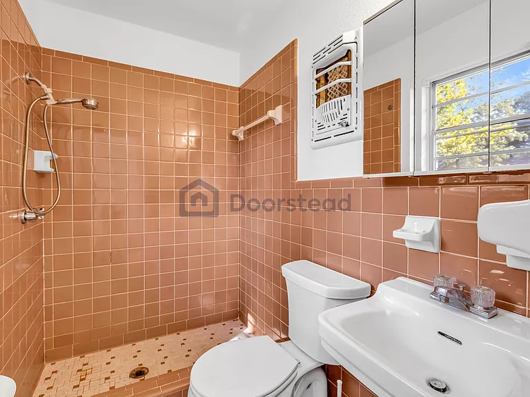 8507 Contour Dr — Photo 22