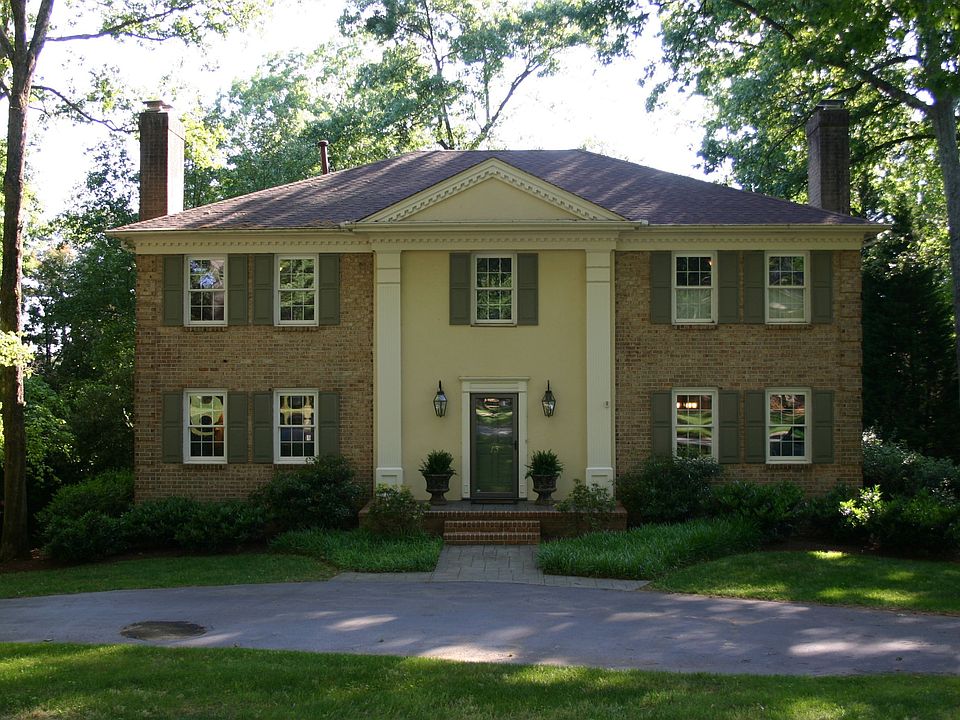 1st image of 13 Thornwood Ln