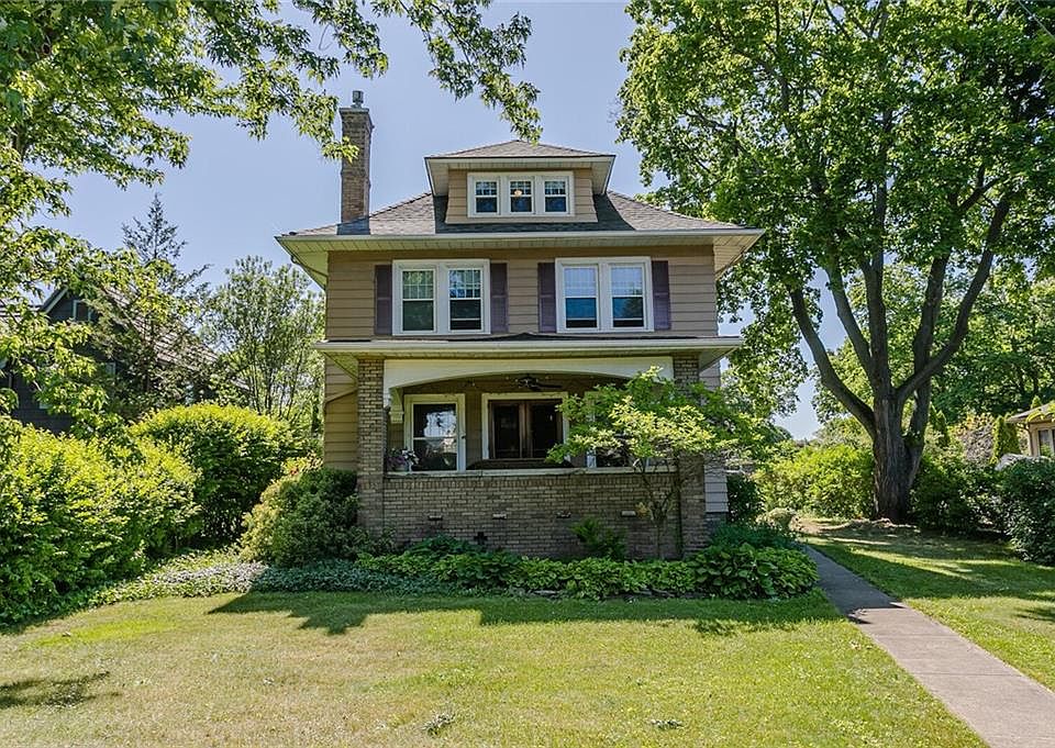 1st image of 2585 Saint Paul Blvd