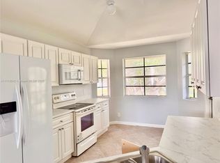 1990 NE 5th St, Boynton Beach, FL 33435