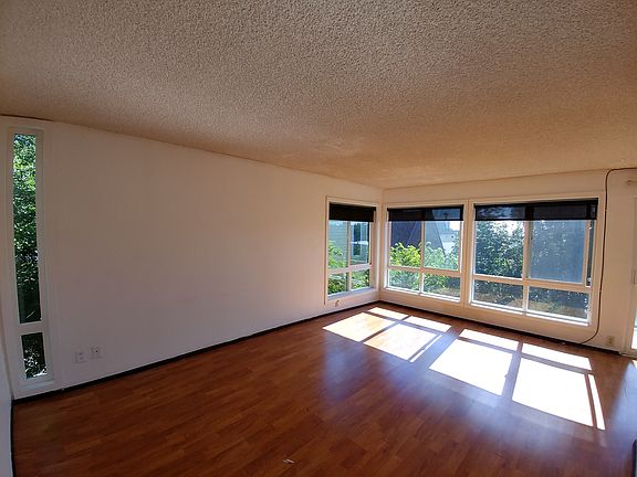 5th image of 737 Belmont Pl E APT 302
