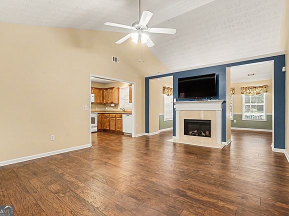 4th image of 31 Bramble Ct