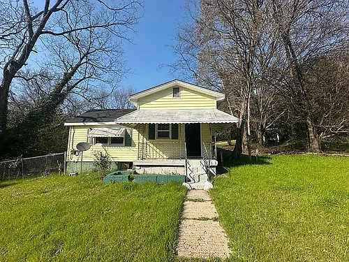 4145 Forest Ave W Photo 1