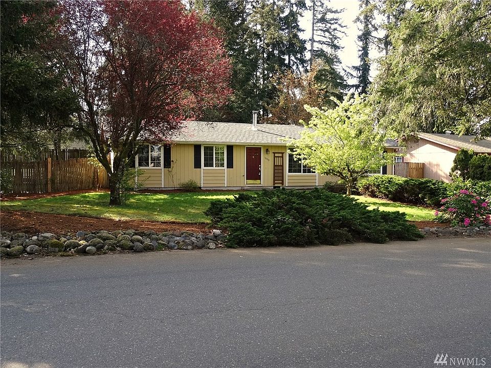 1st image of 1600 Rockcress Dr SE