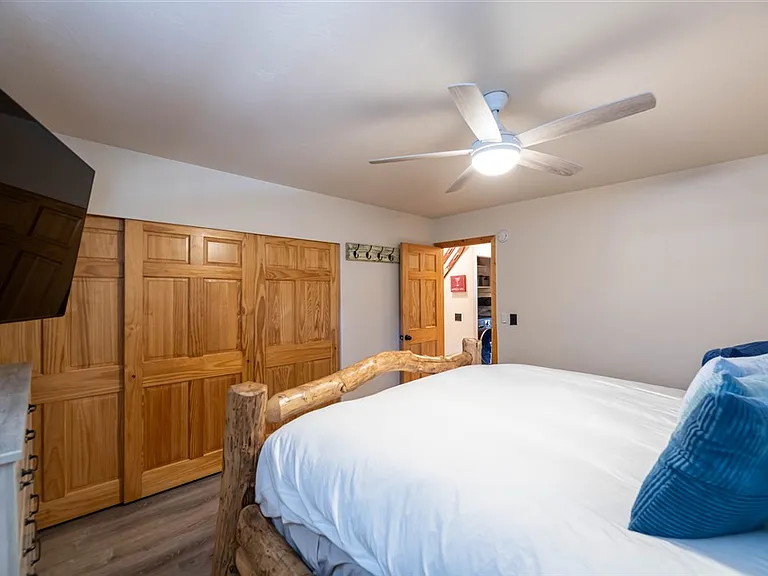 1384 Park Ave #215 — Photo 40
