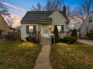 21535 Beechwood Ave, Eastpointe, MI 48021