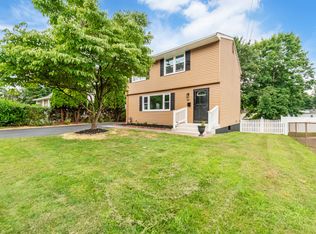 226 Hilliard St, Manchester, CT 06042