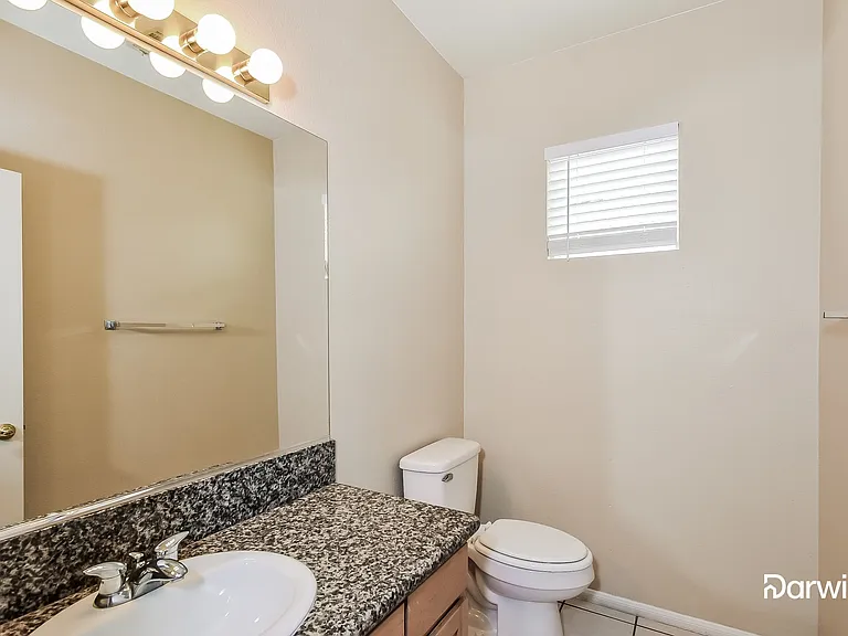 5242 Monterey Park Cir — Photo 10