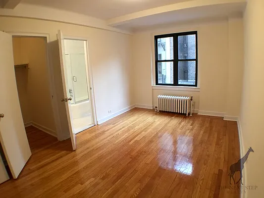 Rented by Next Step Realty New York LLC | media 10