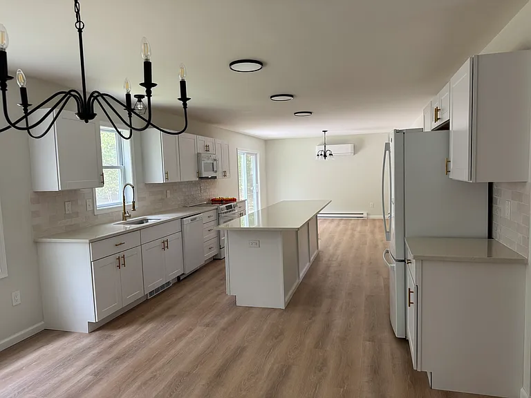 125 Cobblestone Dr — Photo 7