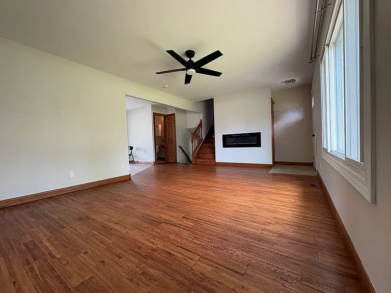 4888 Clinton Way Dr — Photo 3