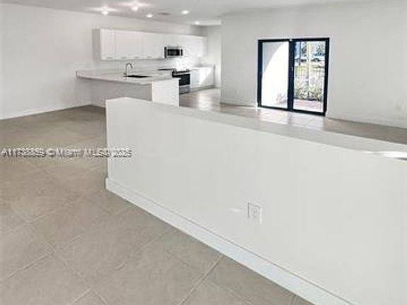 4th image of 4236 NW 82nd Ave #0