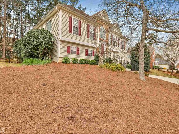 2nd image of 137 Ardenlee Dr