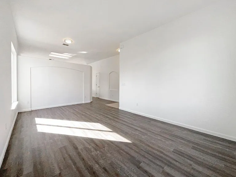 4308 Blake Cir — Photo 6