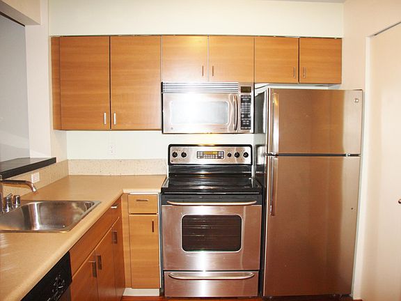 5th image of 700 E Denny Way Unit 202