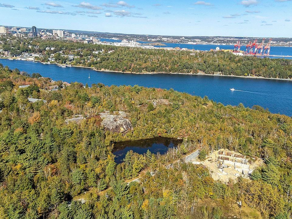 1st image of 23 Bluestone Rd