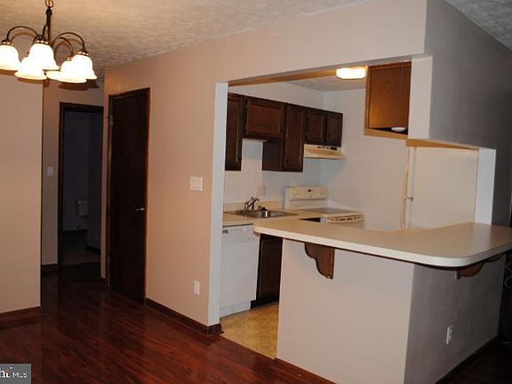 3rd image of 23243 White Birch Ct #5A