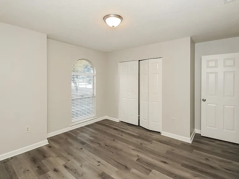 10066 Point View Dr — Photo 14