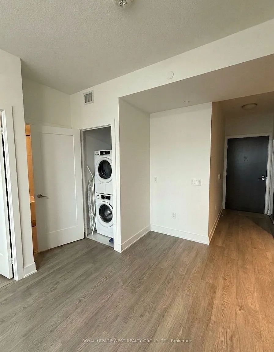 1 bed, $2,075 — Photo 4