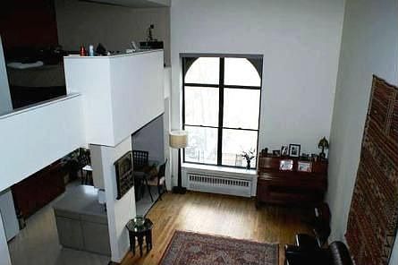 2nd image of 32 W 40th St APT 3D