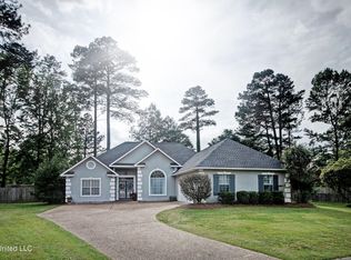 305 Windsor Ln, Brandon, MS 39047